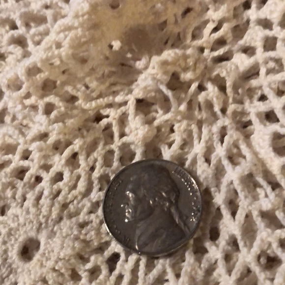 Vintage Crochet Table Cover - Picture 10 of 12